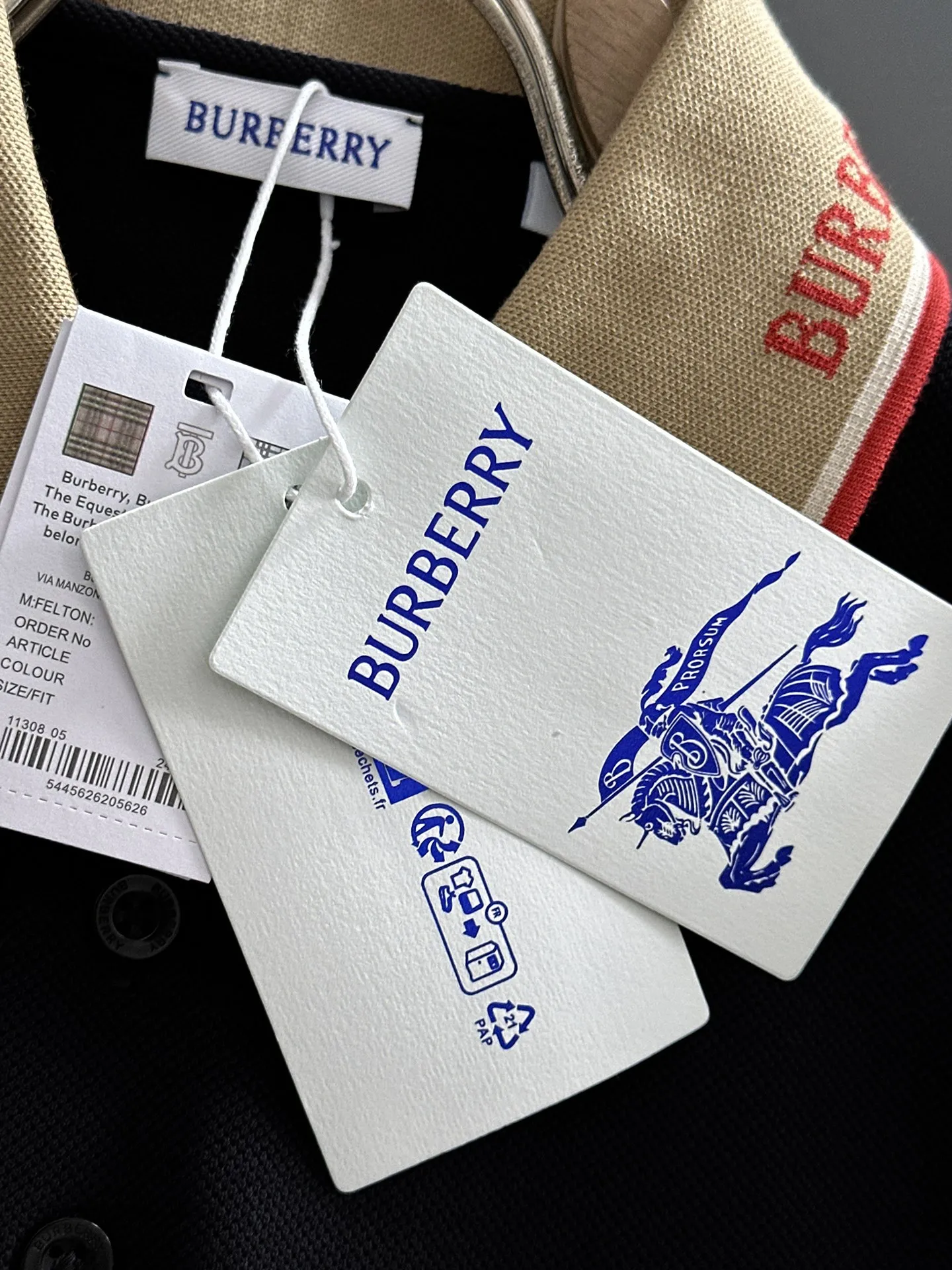 Bur🔥36ss Quality polo 🌹 logo Quality 1:1 👍🏻 Size：M~XXL